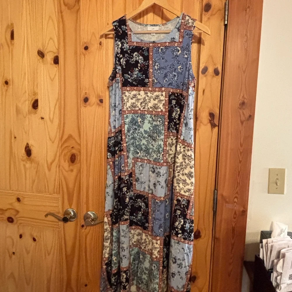 Arcadian Patchwork maxi dress - Picture 2 of 9